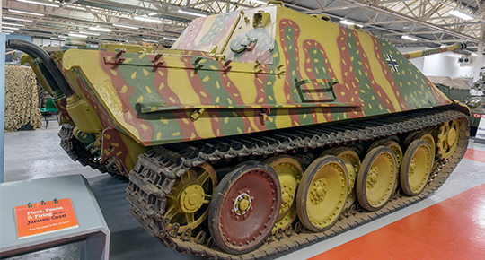 Jagpanther Jagdpanther featuring a recreation of a Tricolour camouflage