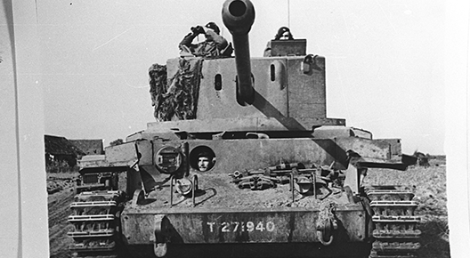 blog 2 feature The commander of an A30 Challenger serving with 15 19 King’s Royal Hussars scans the horizon near St. Anthonis in the days following the end of the Market Garden campaign The commander of an A30 Challenger serving with 15/19 King’s Royal Hussars scans the horizon near St. Anthonis in the days following the end of the Market Garden campaign.